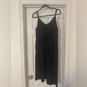 Black strap dress. Tshirt material.